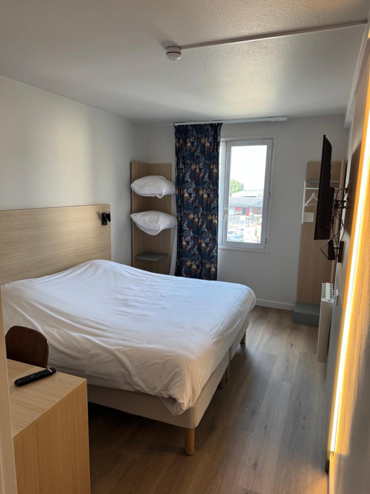 Karaez Hotel - Brithotel Carhaix Ngoại thất bức ảnh