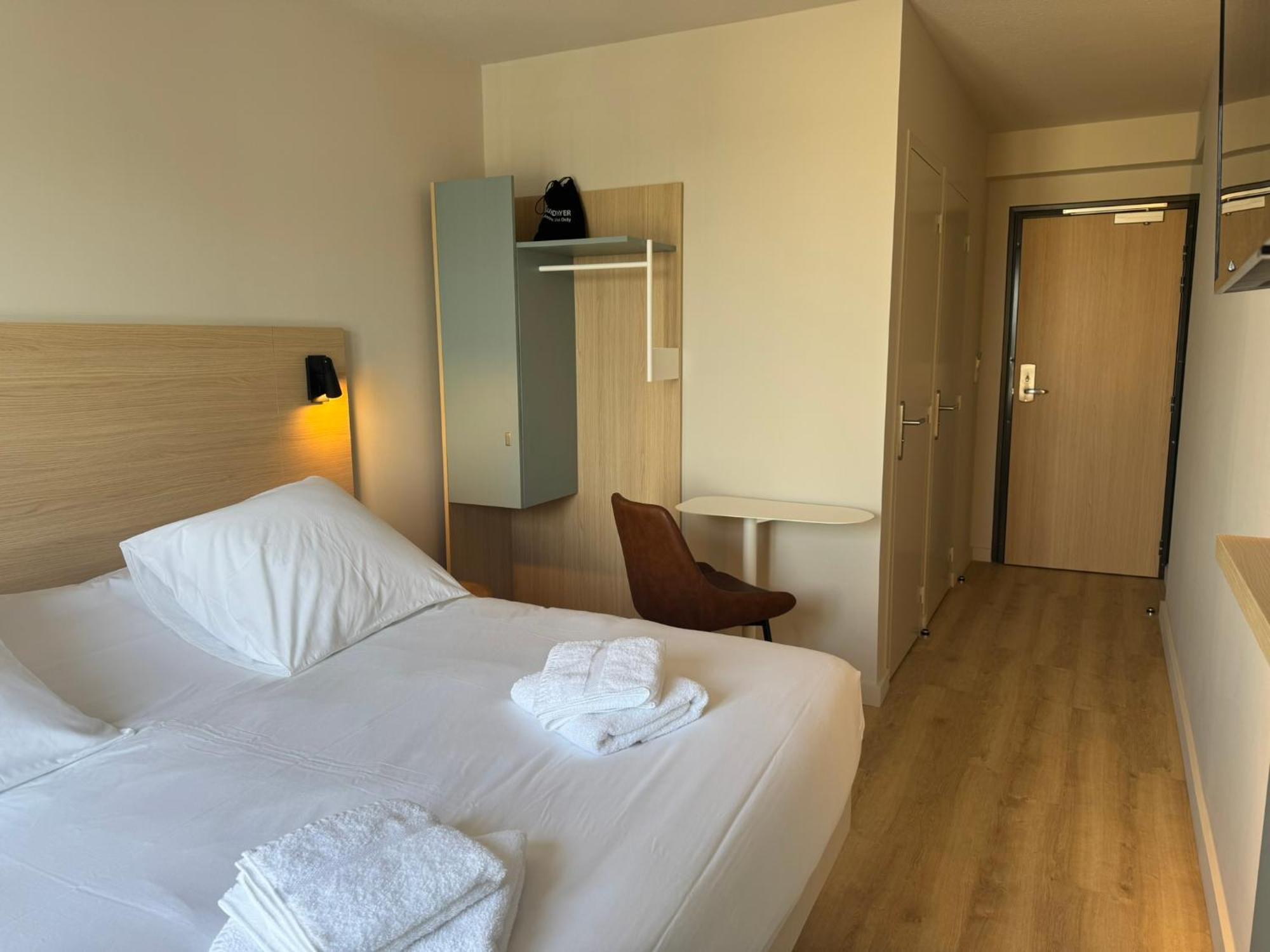 Karaez Hotel - Brithotel Carhaix Ngoại thất bức ảnh